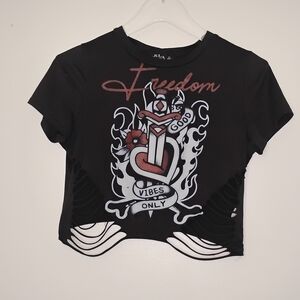 Julia Black Graphic Crop Top‎